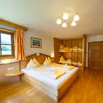 Farm stay Zechnerhof Sankt Georgen ob Murau